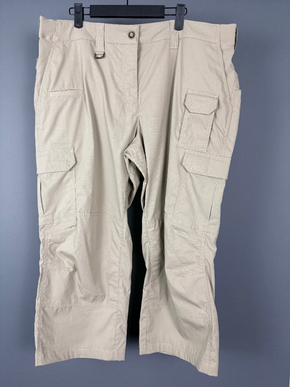 5.11 Tactical Women’s Cargo Capri Pants 18R Khaki Ripstop